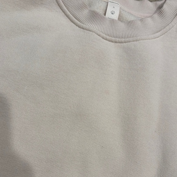 Lululemon Light Pink Cropped Sweatshirt with Lace-Up Sleeves Size 8 - Picture 4 of 7
